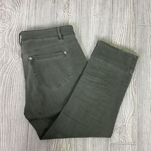 J. Jill Authentic Fit Cropped Jeans Women’s Size 10p Frayed Hem Olive Green - Picture 4 of 10